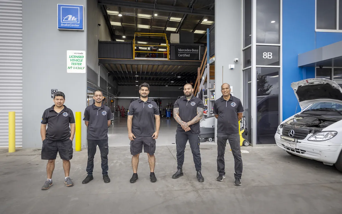 Leon and the StarTech Prestige team, Cranbourne West